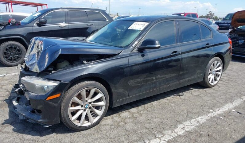 
								2013 BMW 3 series full									