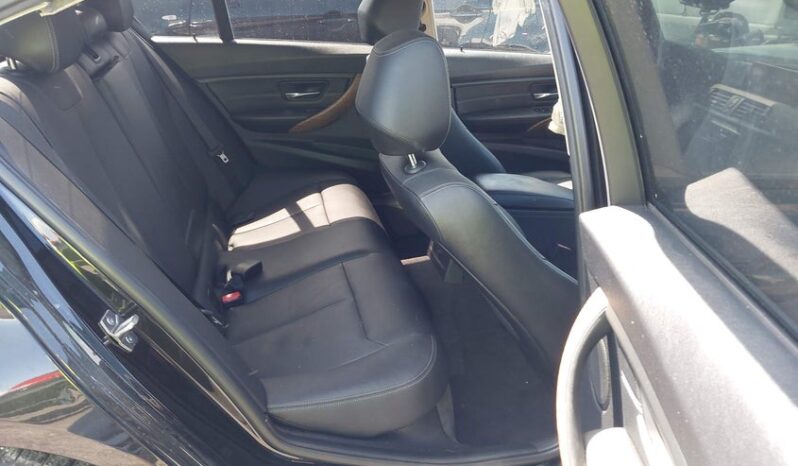 
								2013 BMW 3 series full									