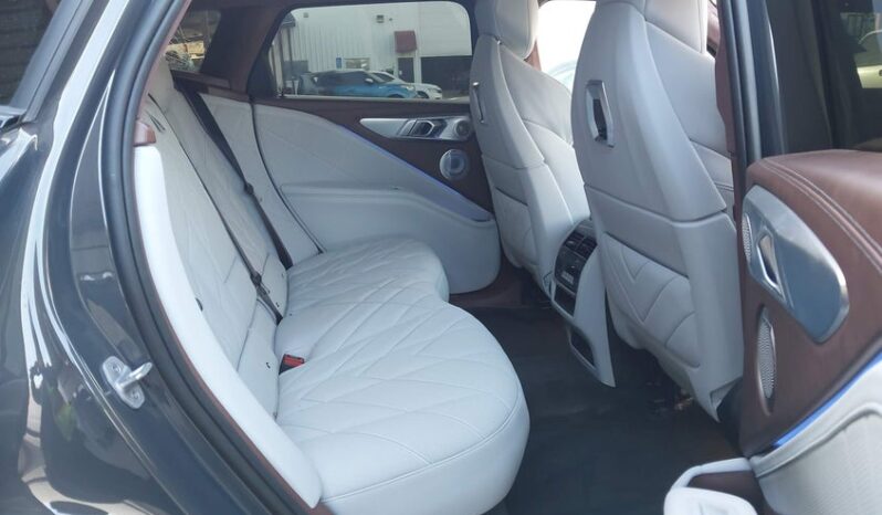 
								2024 BMW Xm full									
