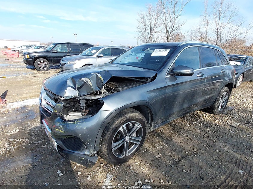 2016 Mercedes-benz Glc