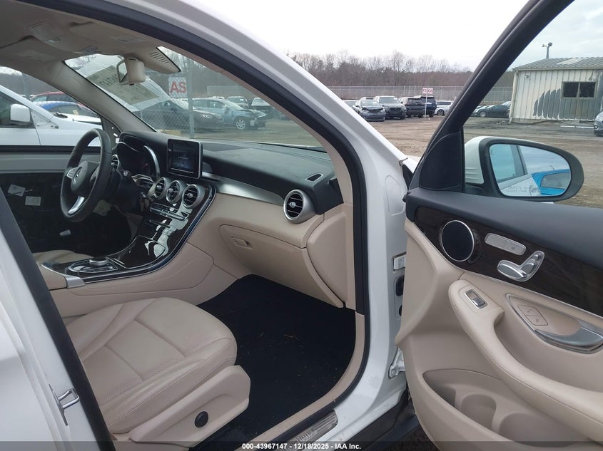 2017 Mercedes-benz Glc