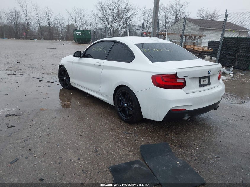 2016 BMW M2