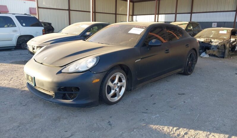 
								2011 Porsche Panamera full									