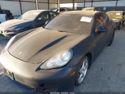 
										2011 Porsche Panamera full									