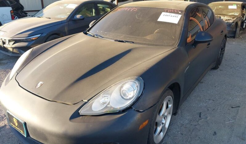 
								2011 Porsche Panamera full									