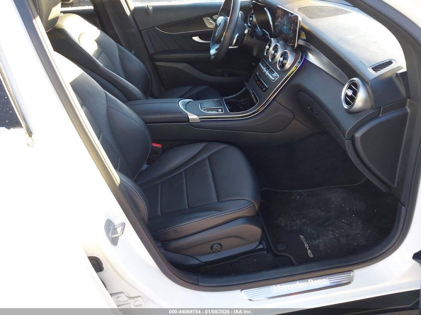 2021 Mercedes-benz Glc