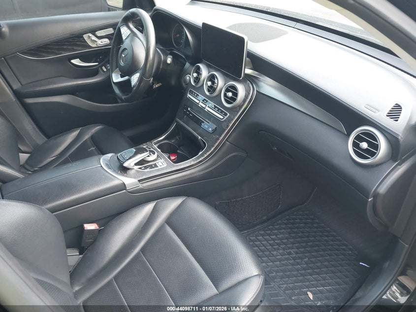 2016 Mercedes-benz Glc