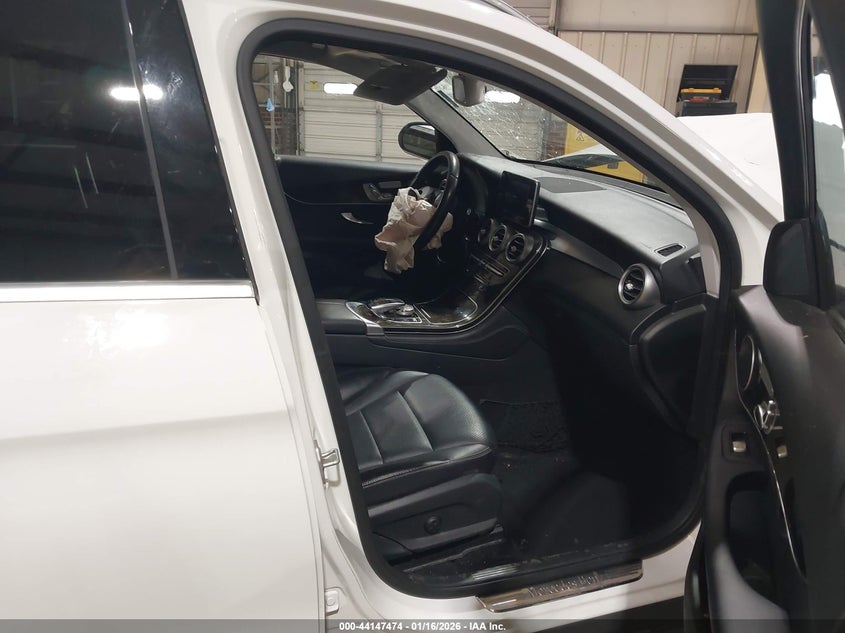 2016 Mercedes-benz Glc