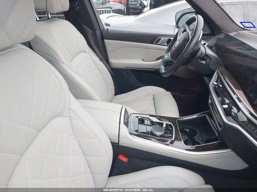 2025 BMW X5