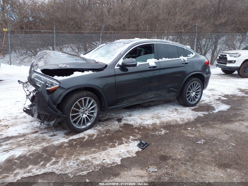 2021 Mercedes-benz Glc