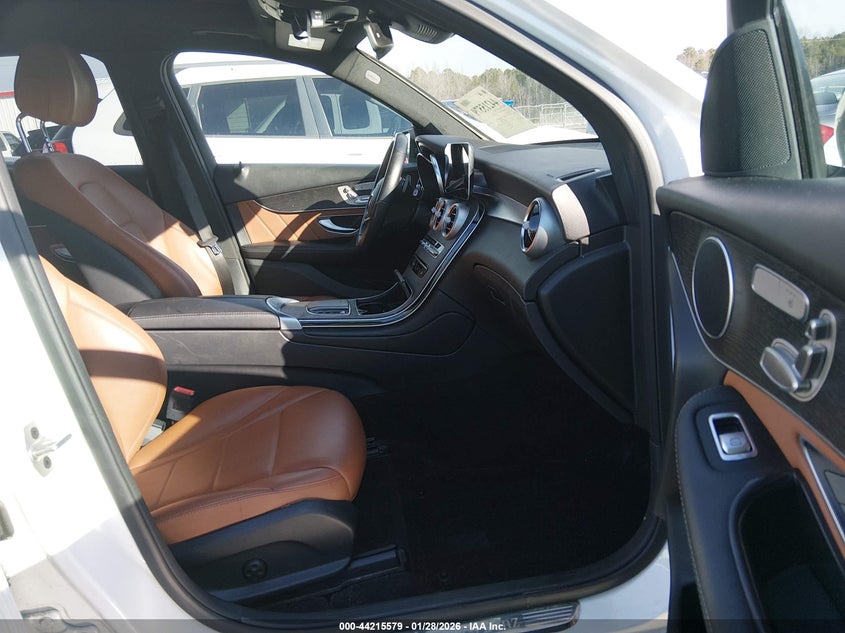 2022 Mercedes-benz Glc