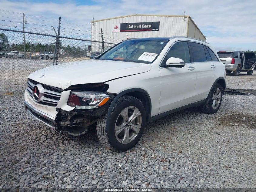 2017 Mercedes-benz Glc