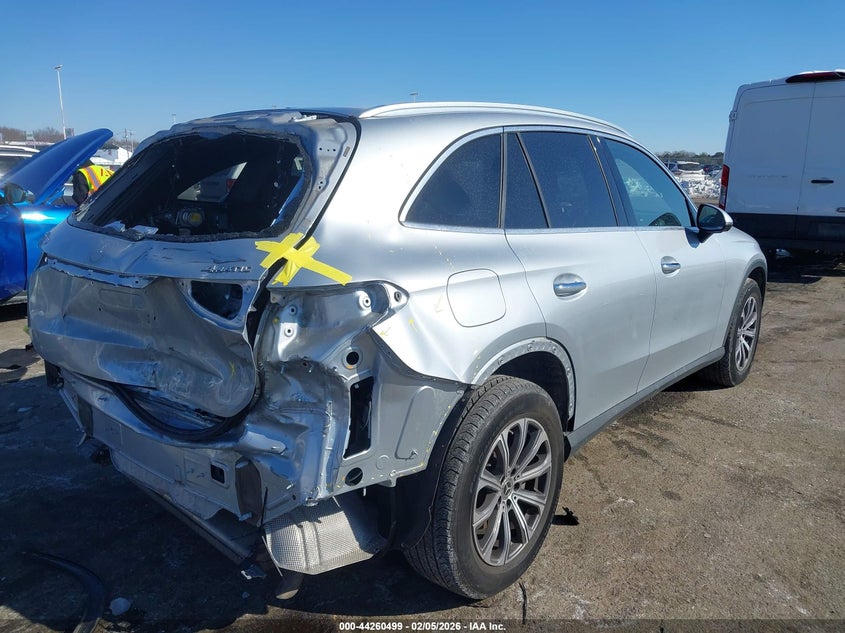 2024 Mercedes-benz Glc