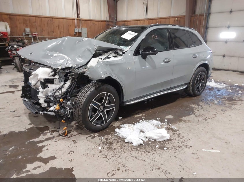 2025 Mercedes-benz Glc