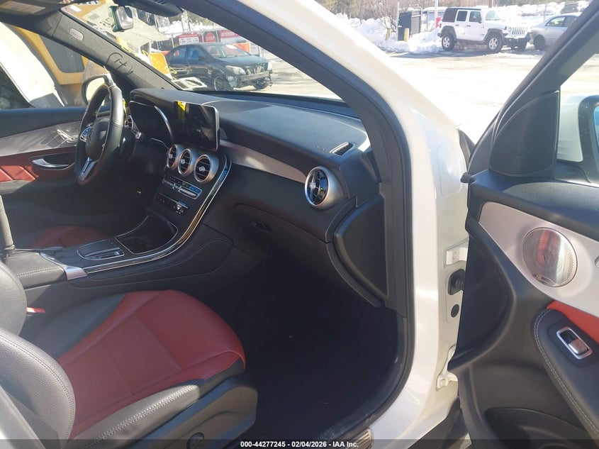 2021 Mercedes-benz Glc