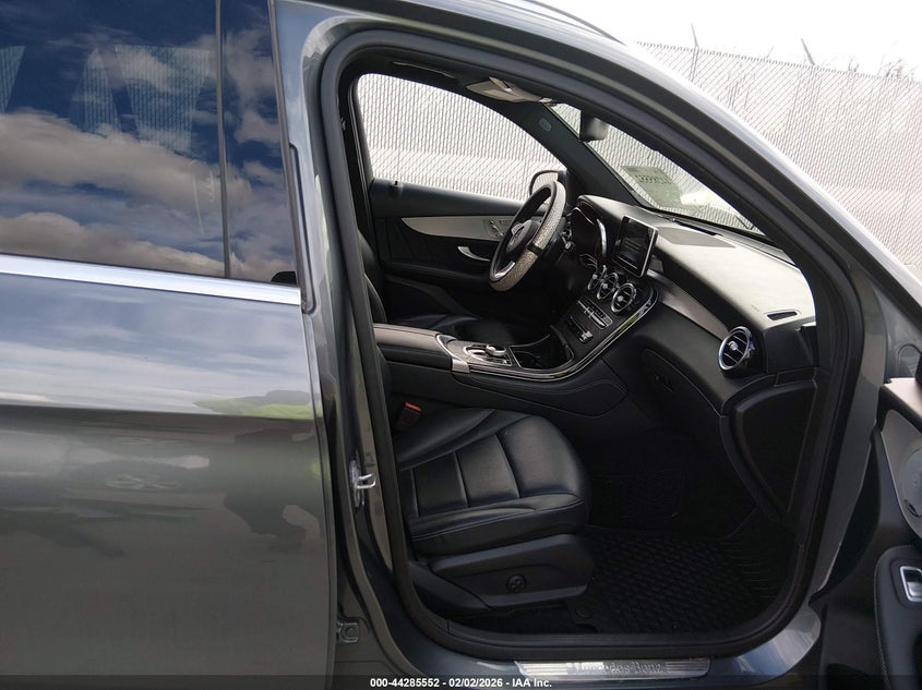 2019 Mercedes-benz Glc