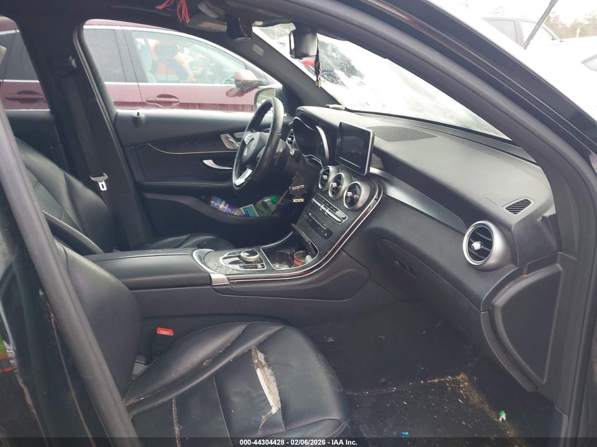 2017 Mercedes-benz Glc