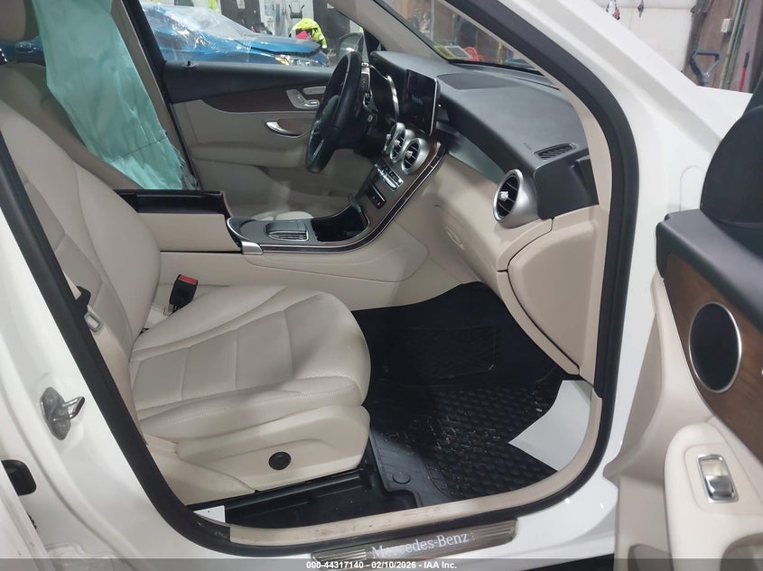 2020 Mercedes-benz Glc