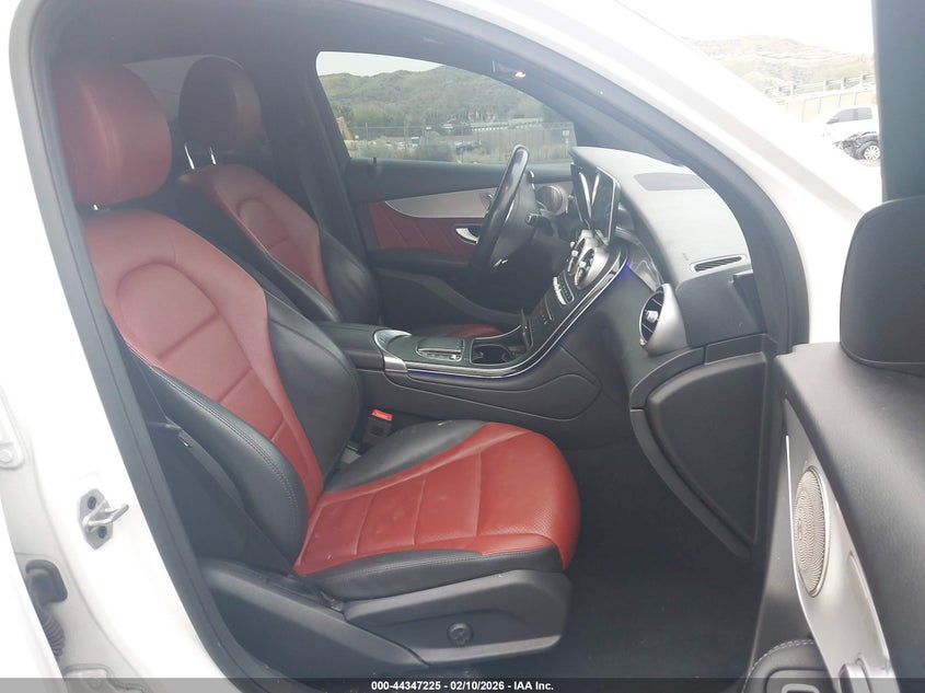 2021 Mercedes-benz Glc