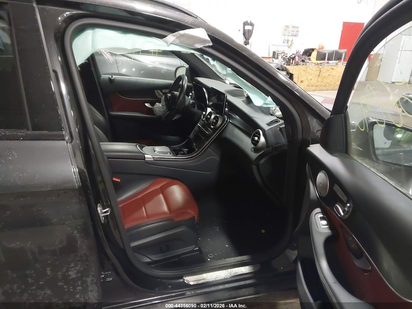 2021 Mercedes-benz Glc