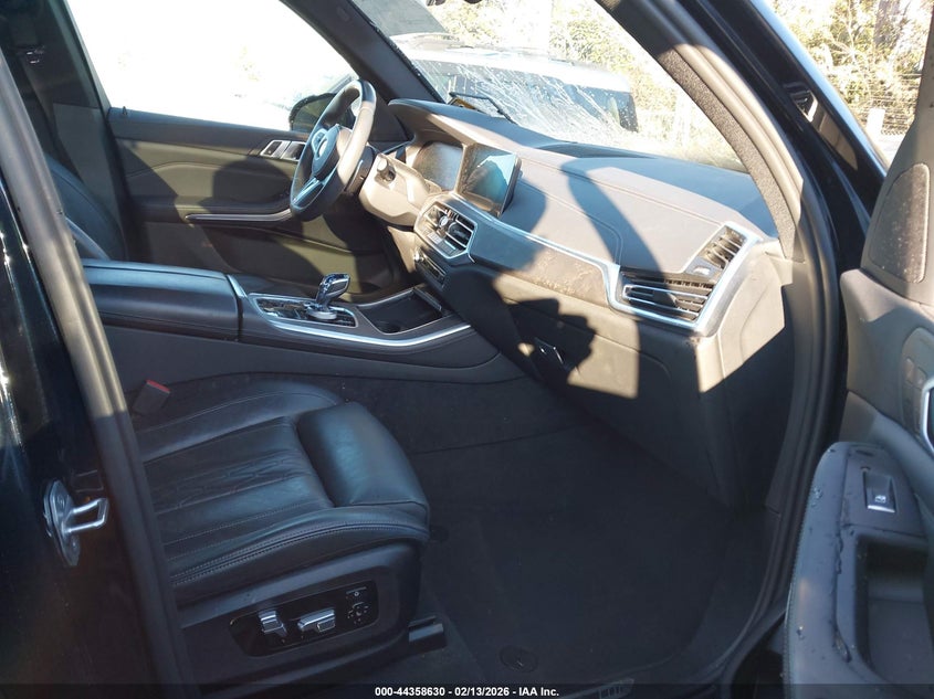 2022 BMW X5