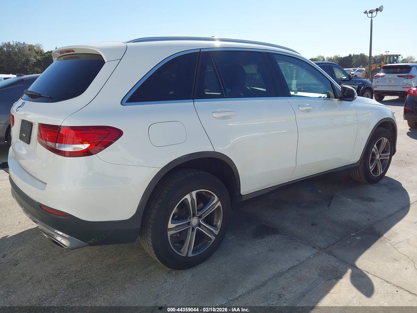 2016 Mercedes-benz Glc