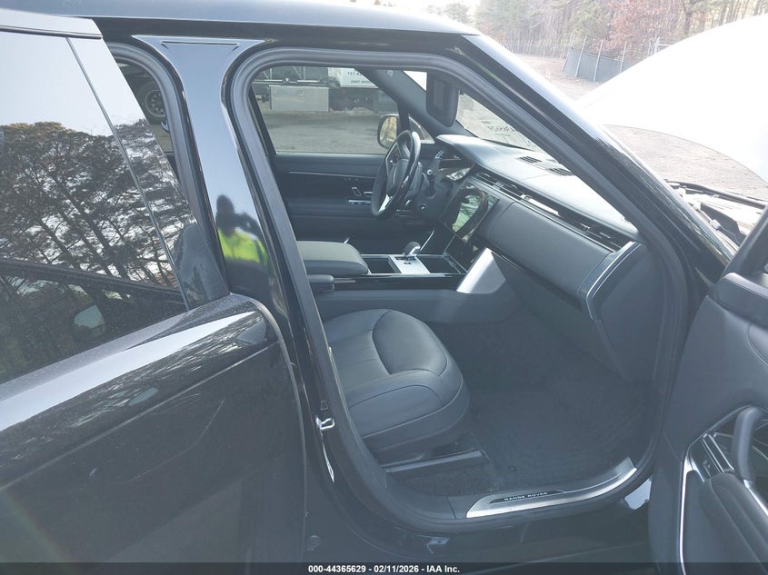 2025 Land rover RANGE ROVER