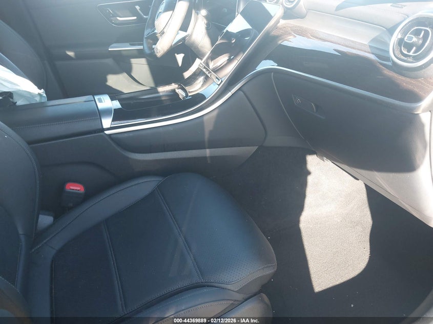 2025 Mercedes-benz Glc