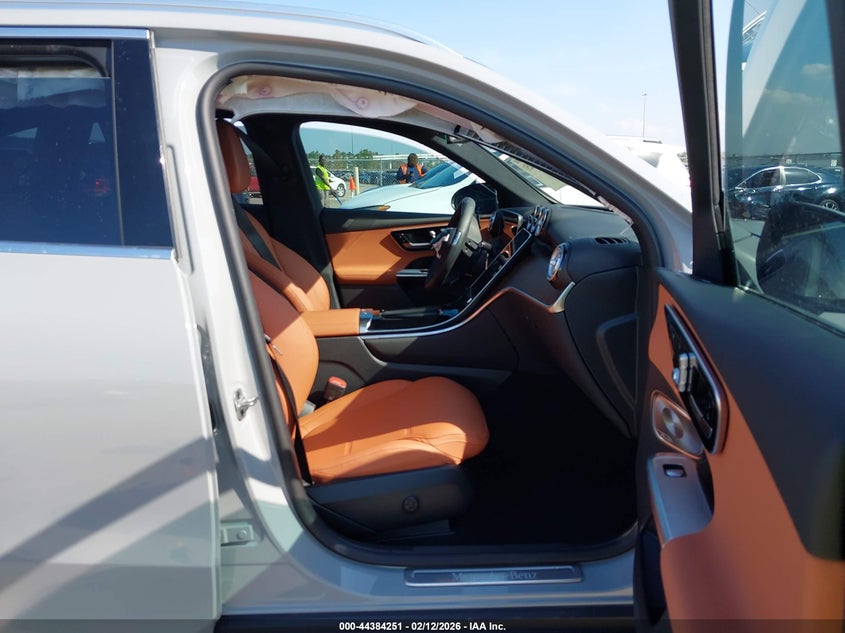 2025 Mercedes-benz Glc
