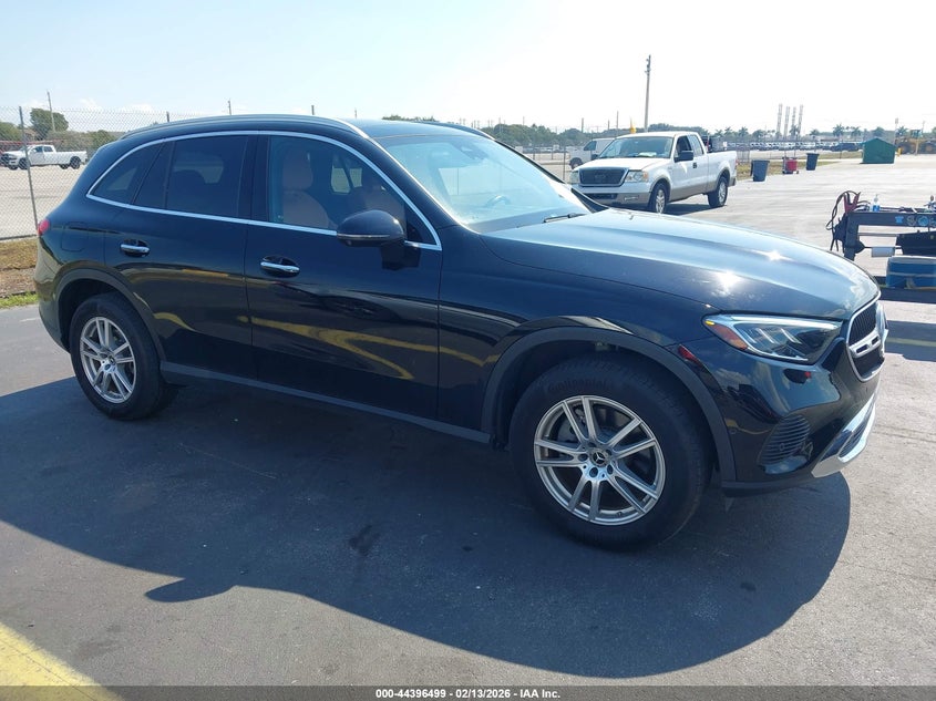 2023 Mercedes-benz Glc