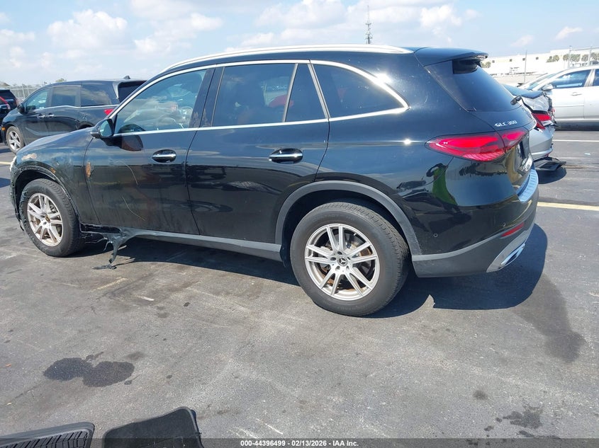 2023 Mercedes-benz Glc