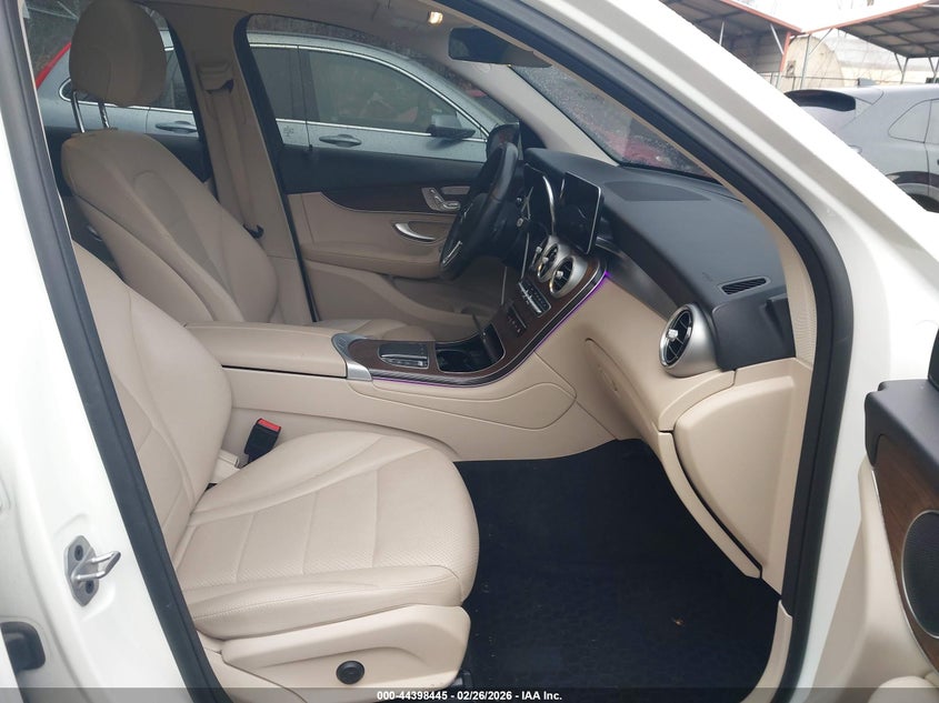 2022 Mercedes-benz Glc