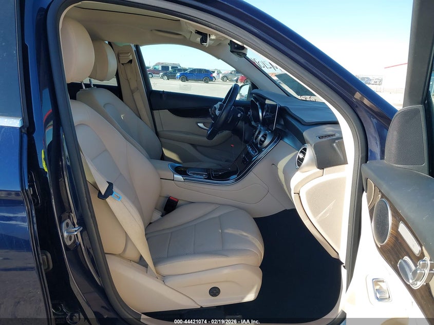 2022 Mercedes-benz Glc