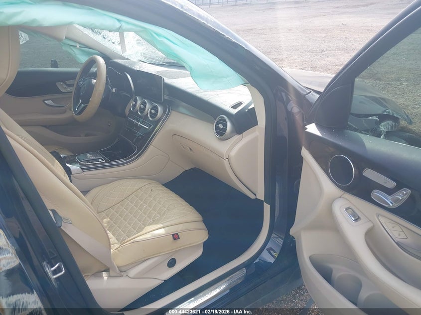 2022 Mercedes-benz Glc