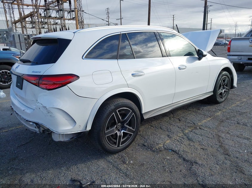 2025 Mercedes-benz Glc
