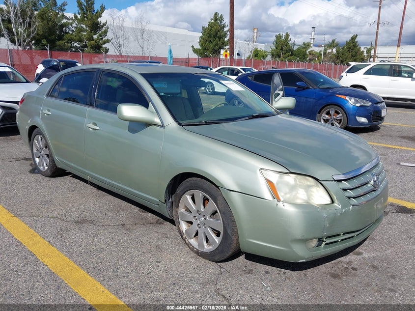 2005 Toyota Avalon