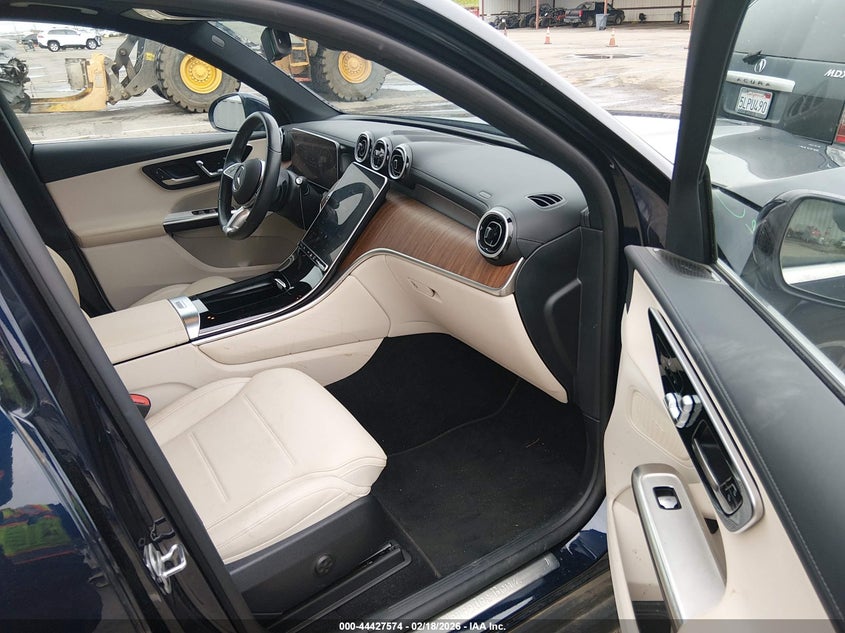 2024 Mercedes-benz Glc