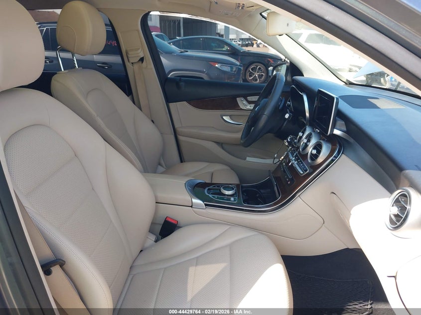 2018 Mercedes-benz Glc
