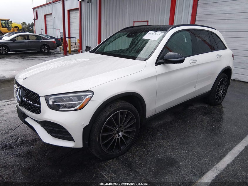 2021 Mercedes-benz Glc