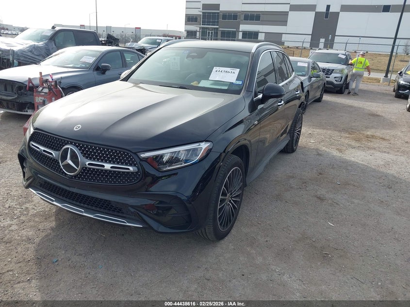 2025 Mercedes-benz Glc