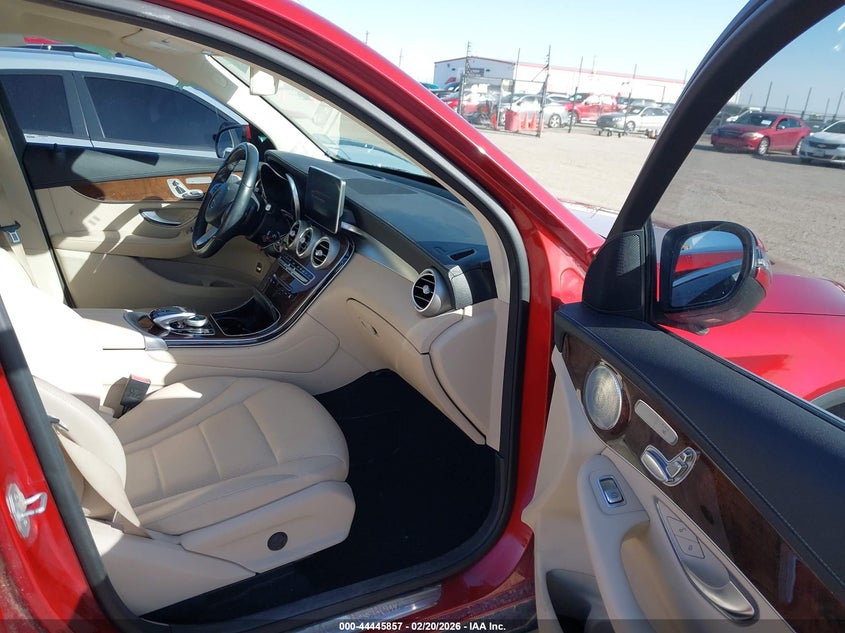 2016 Mercedes-benz Glc