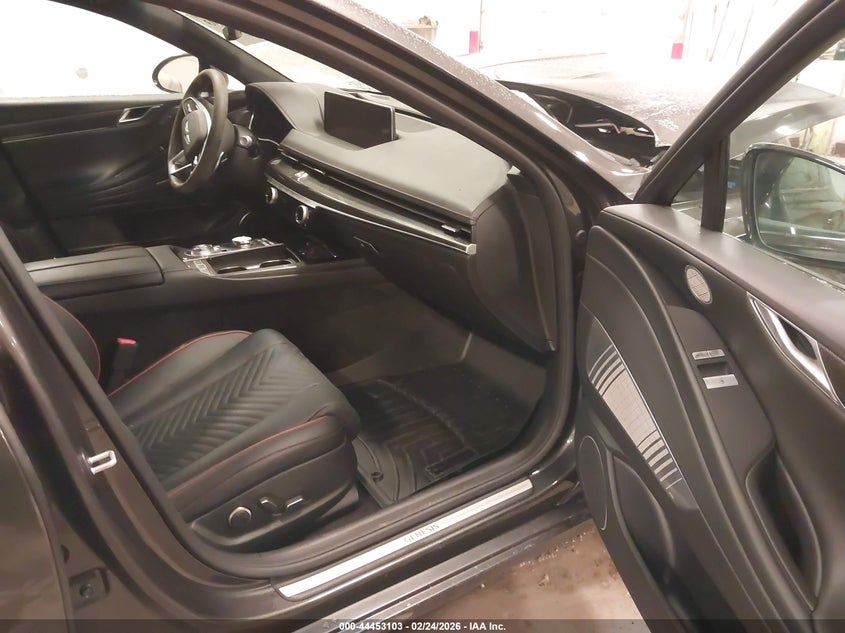 2024 Genesis G80