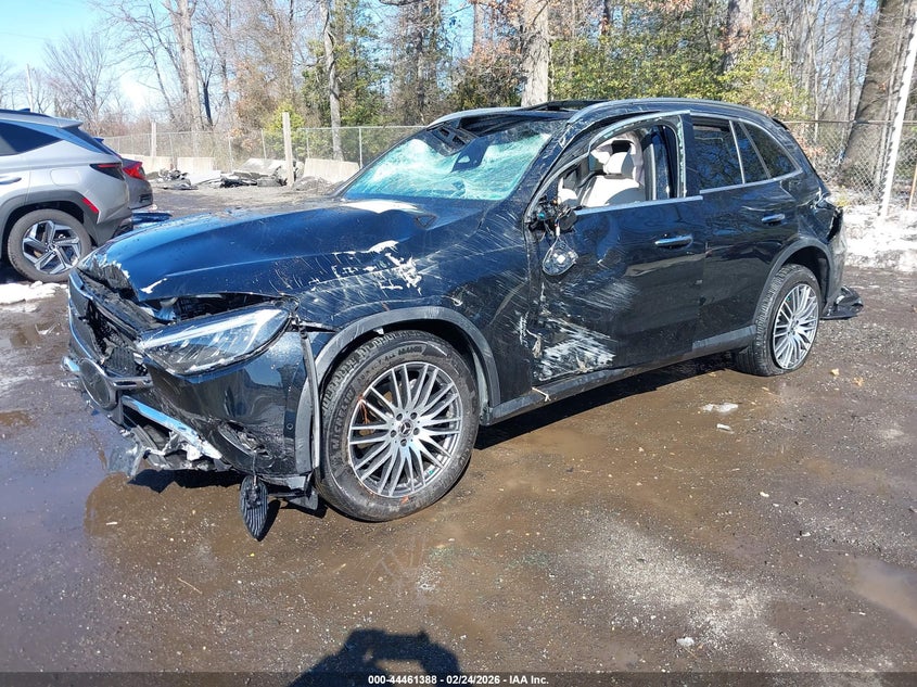 2024 Mercedes-benz Glc