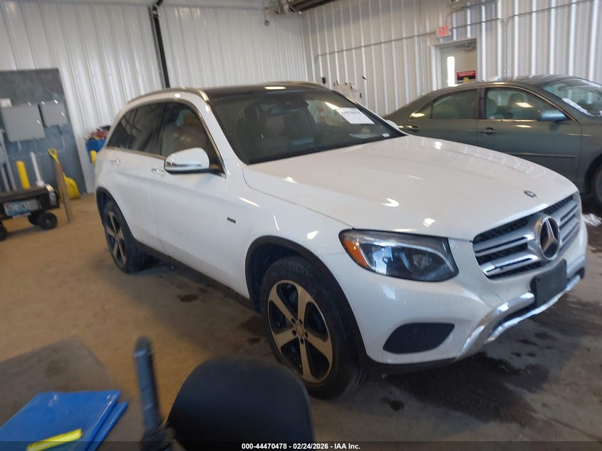 2016 Mercedes-benz Glc