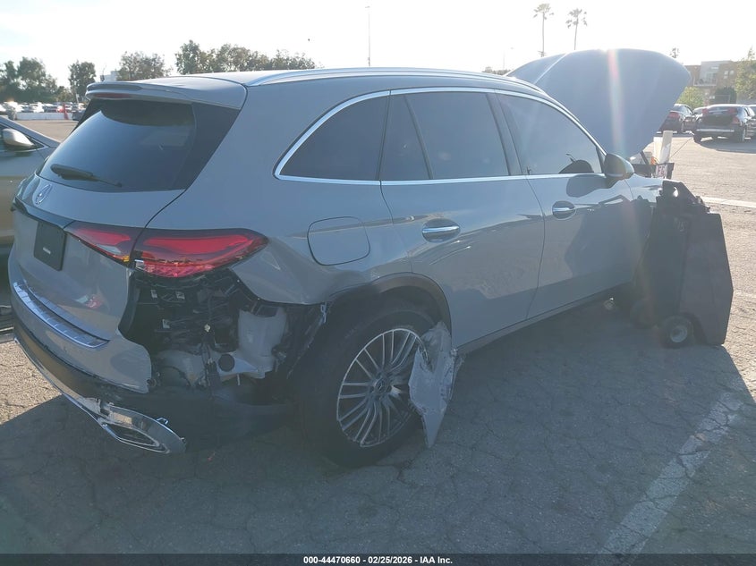 2025 Mercedes-benz Glc