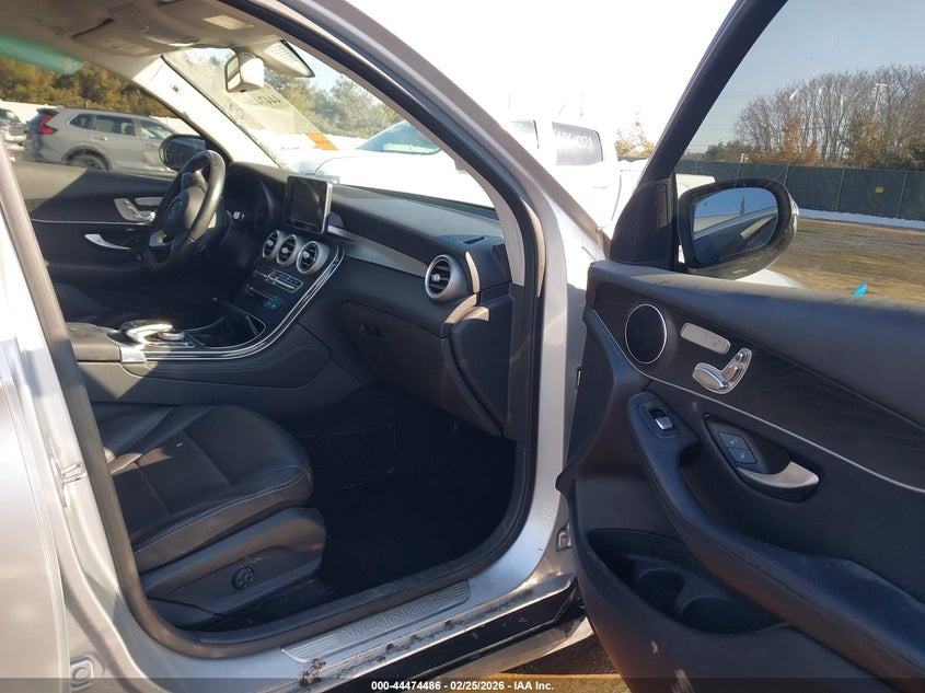 2016 Mercedes-benz Glc