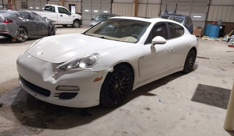 
								2011 Porsche Panamera full									