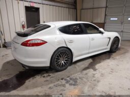 
										2011 Porsche Panamera full									