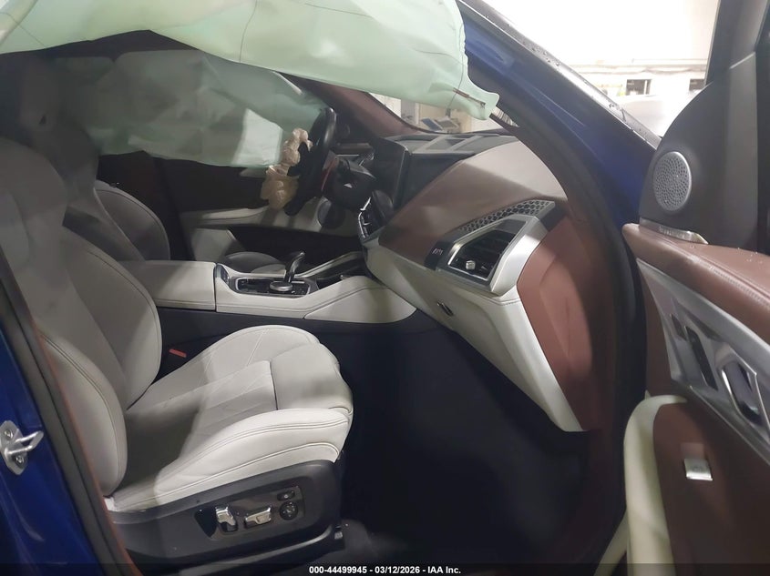2023 BMW Xm