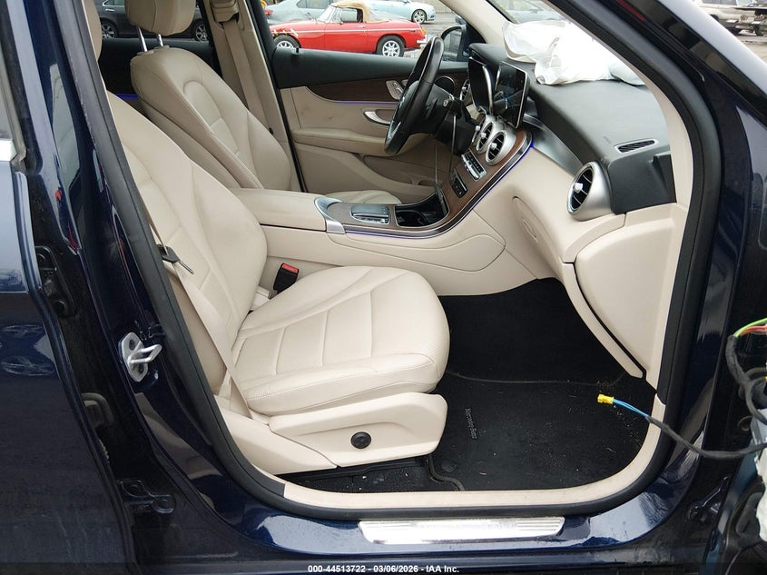 2022 Mercedes-benz Glc